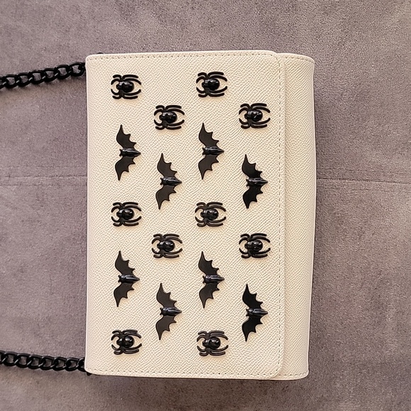 Betsey Johnson spider bat purse - Picture 2 of 10